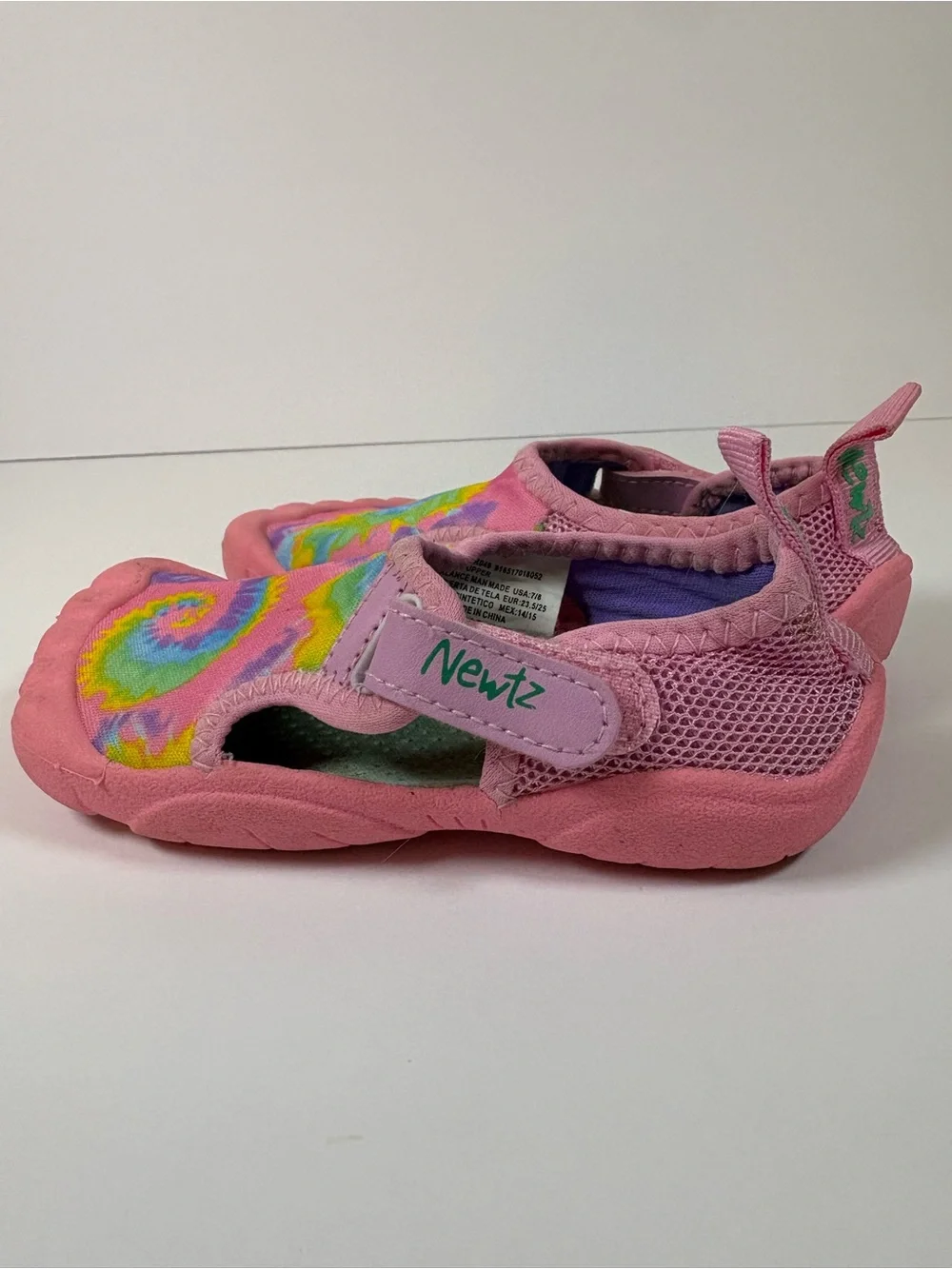 Newtz Pink Tie Dye Toddler Water Shoes Size 7/8 Beach Poolside Vacation